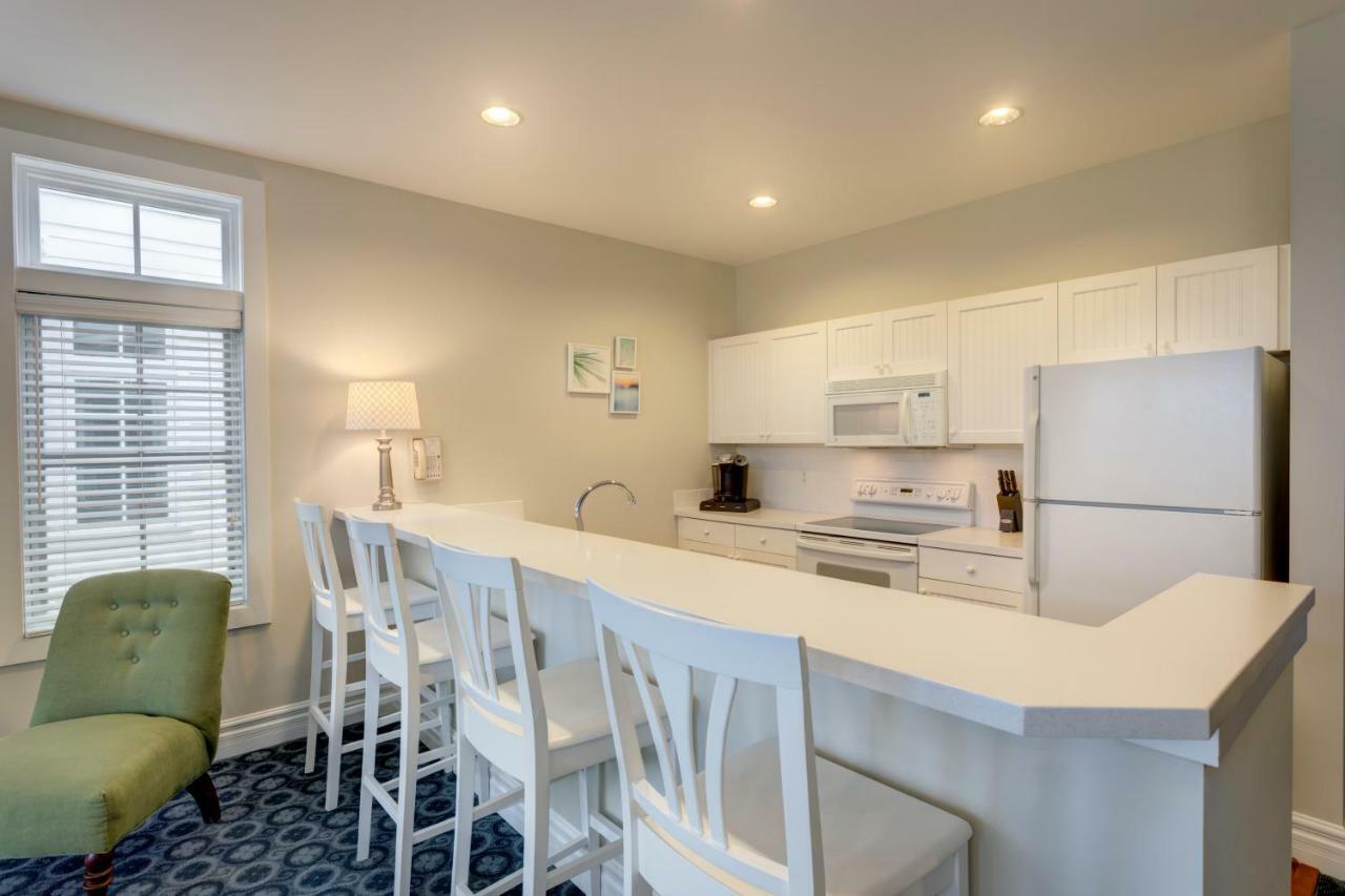 Cottages At Bay Harbor ペトスキー エクステリア 写真